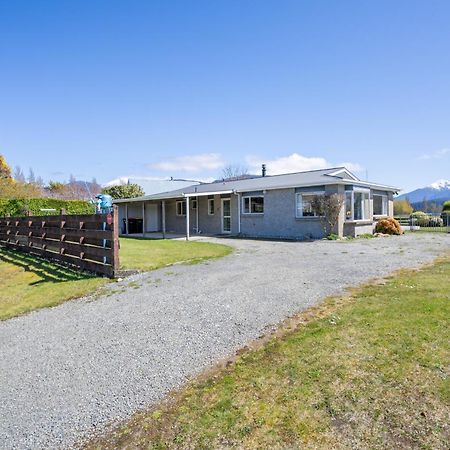 Kepler Retreat - Te Anau Holiday Home Exteriör bild