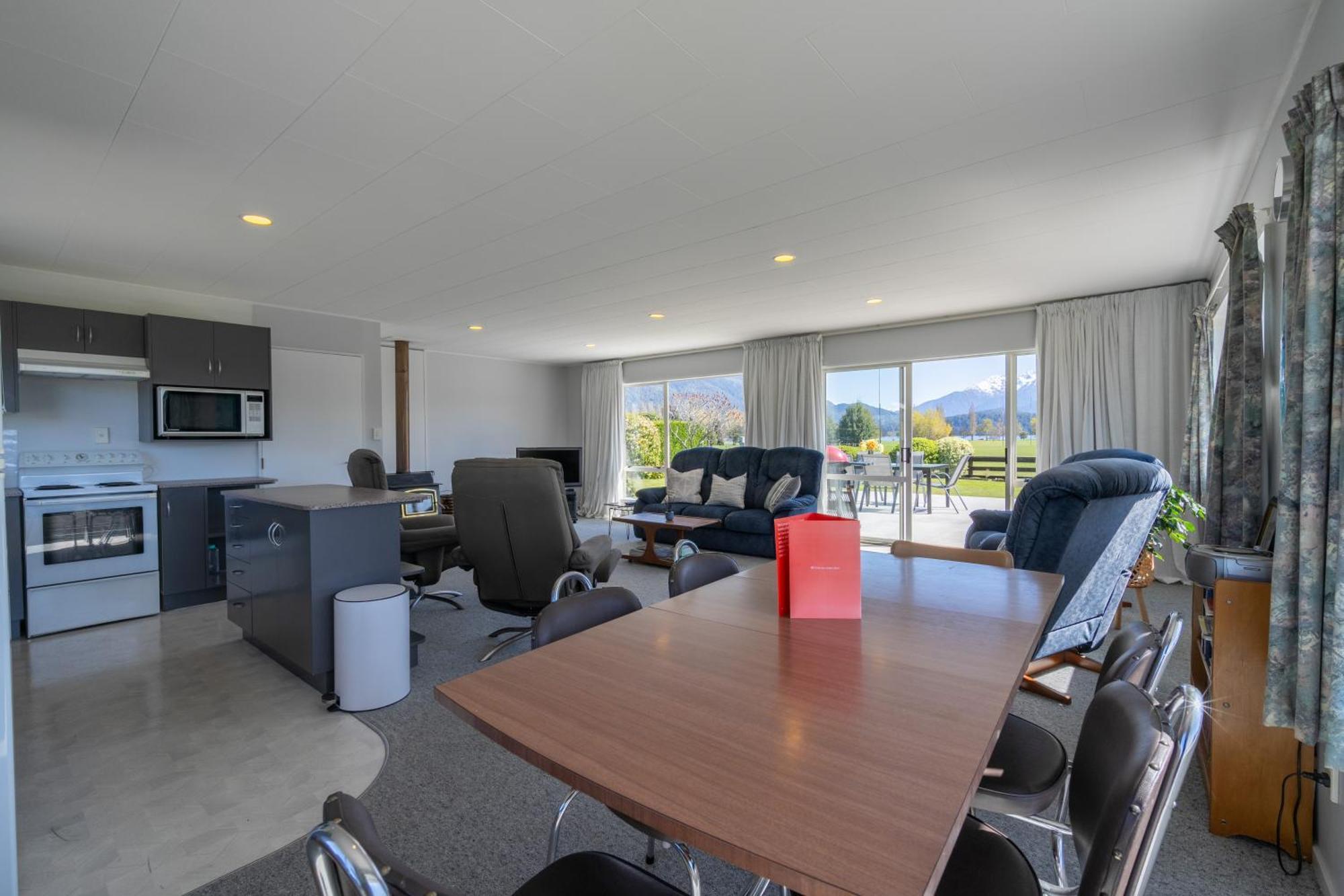 Kepler Retreat - Te Anau Holiday Home Exteriör bild